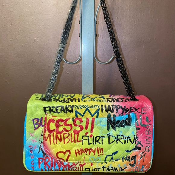 HP ❤️ “GRAFFITI BAG” The hottest trend of 2020 💖 - Picture 4 of 12